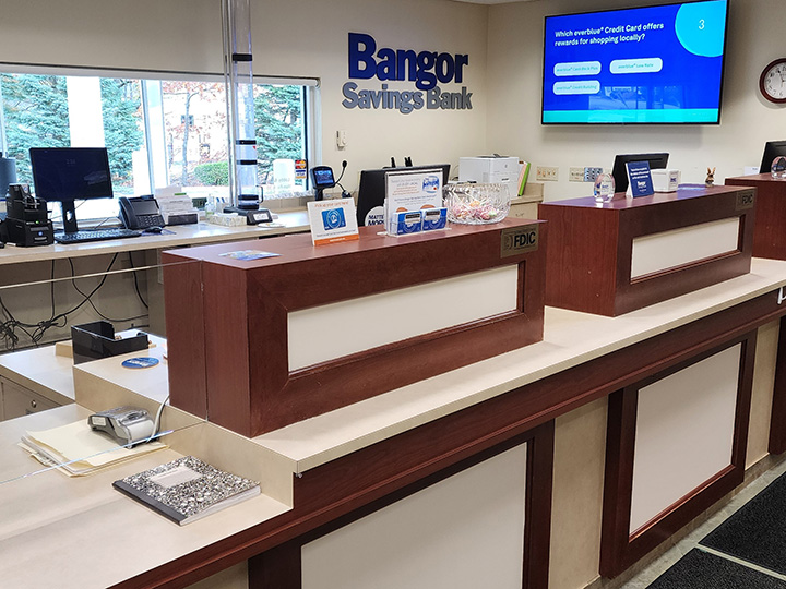 Teller counter in Amherst, NH