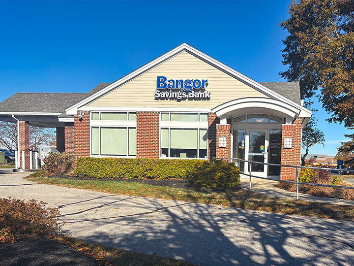 Front entrance to the Scarborough branch of Bangor Savings Bank