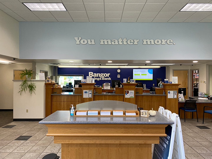 Teller counter in Orono
