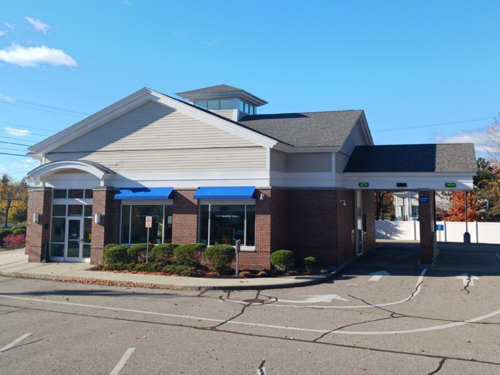 Drive up at the York, ME branch