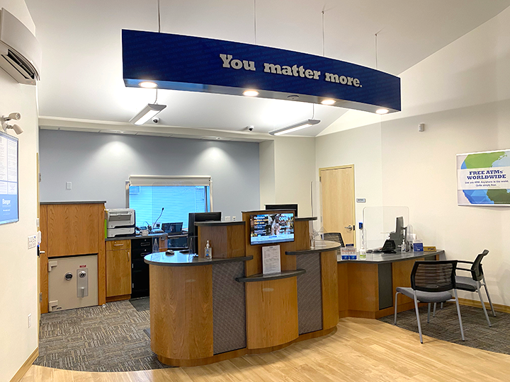 Teller counter in New Harbor