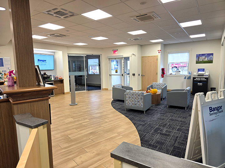 Waiting area in Searsport