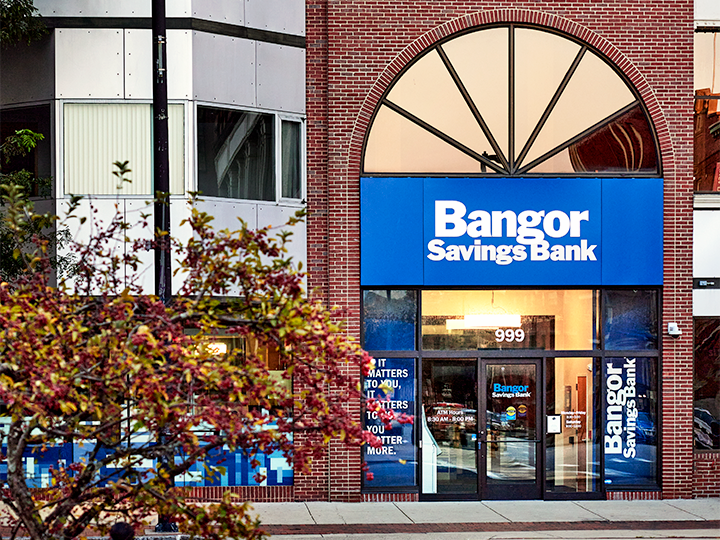 Bangor Savings Bank - Manchester, NH - Elm St branch