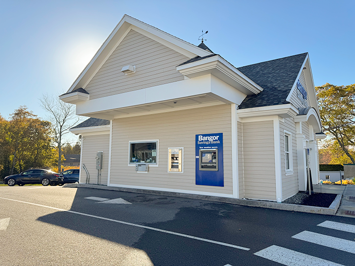 Drive up lane on Bristol Road, New Harbor branch
